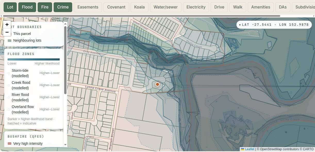 Property X-Ray map of a Corinda block with flood, bushfire and crime layers drawn over the lot boundaries